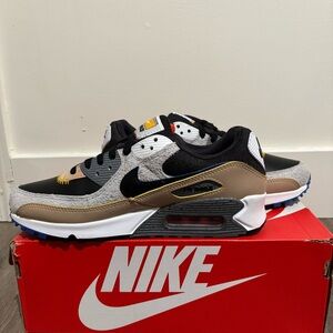 Nike Air Max 90 SE alter and reveal grey fog